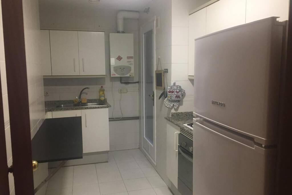 Comode Apartament Al Bell Mig De 지로나 외부 사진